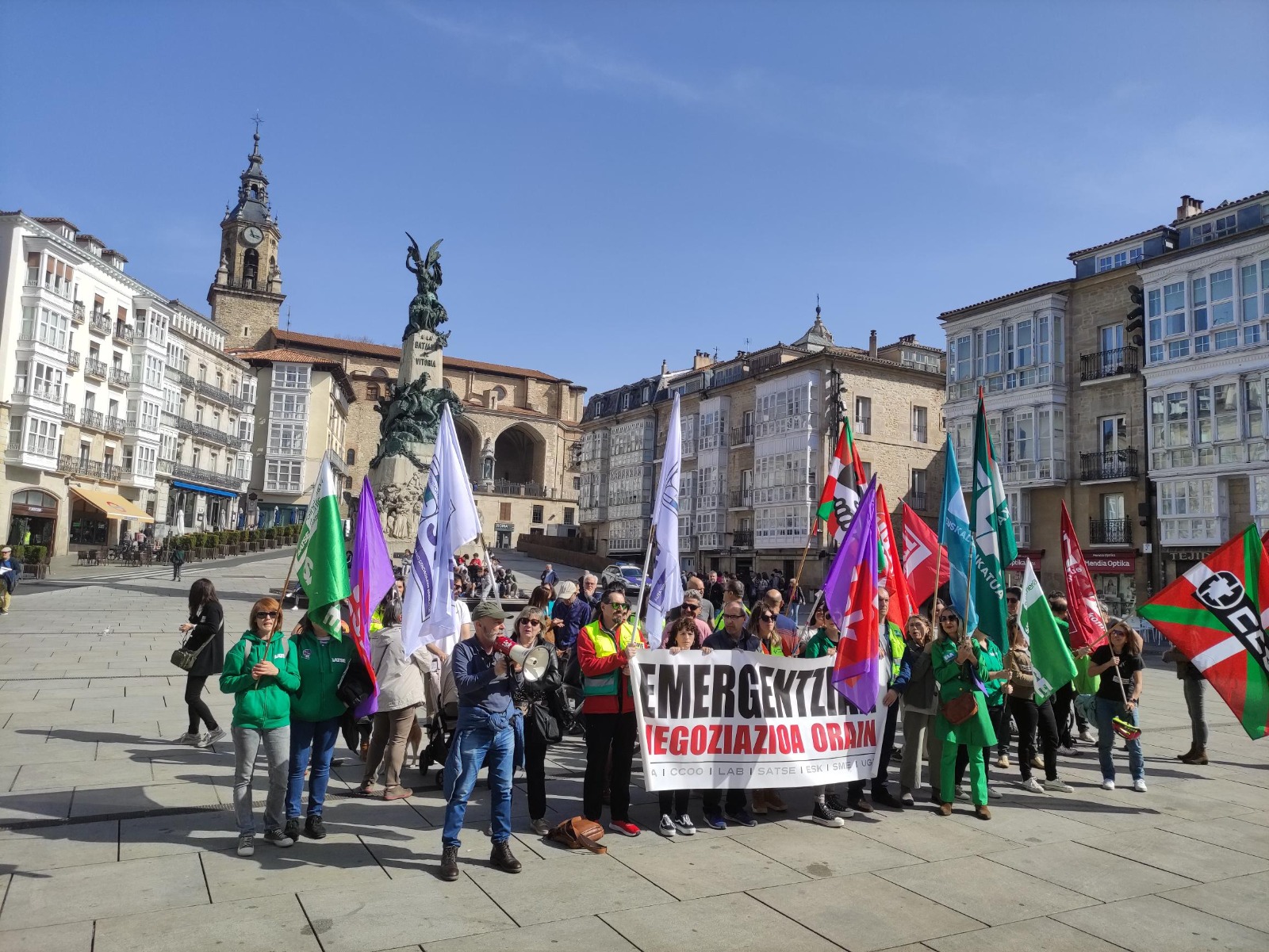 SATSE Euskadik benetako negoziazioa eskatu du Emergentzietan